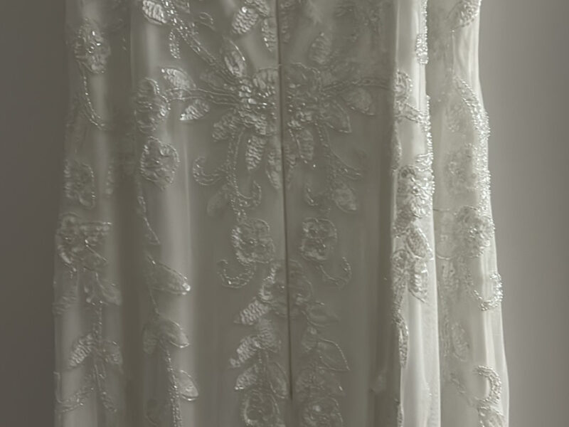 New never worn wedding dress