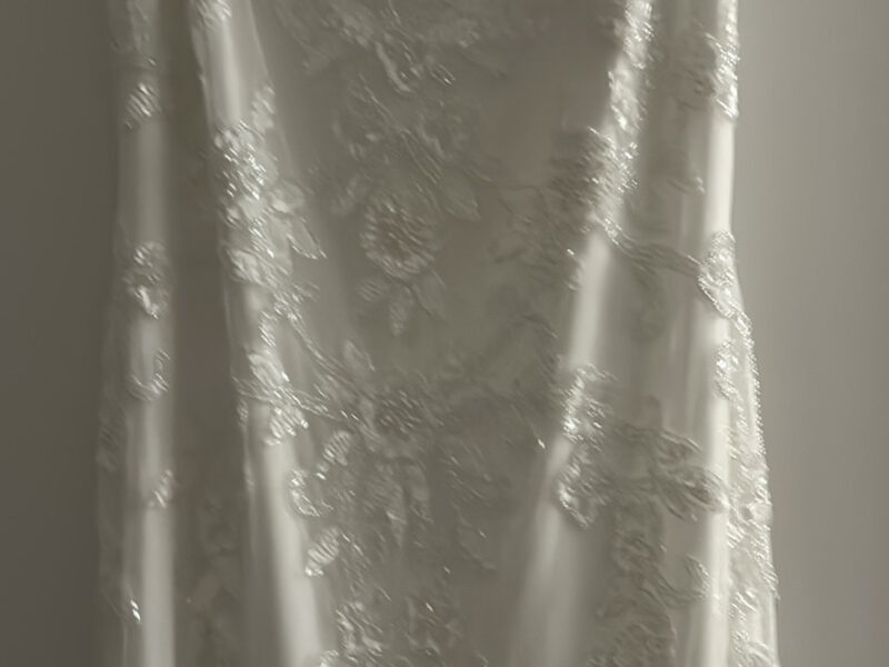 New never worn wedding dress